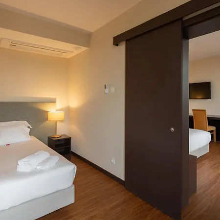 Hotel Premium Porto Maia-3